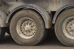 Zobacz, Jakie Są Skutki Podatkowe Sprzedaży Samochodu Ciężarowego - Oficyna Fk