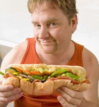 Sprawdź, jaką stawką VAT objąć hamburgery i hot dogi