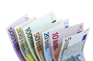 Jak zaksięgować fakturę wystawioną w euro?